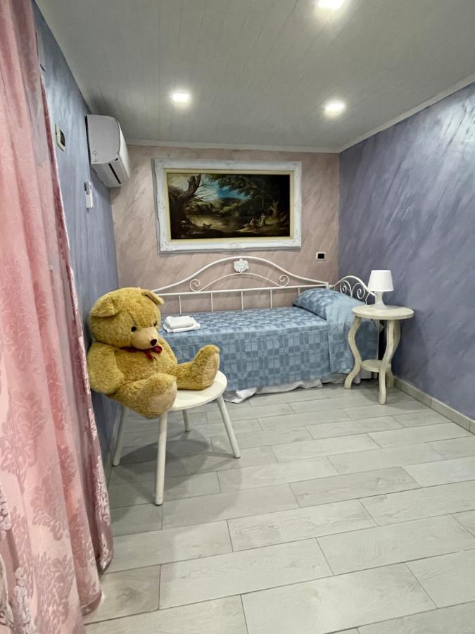 Stritstrit Villa Napoli Bagian luar foto